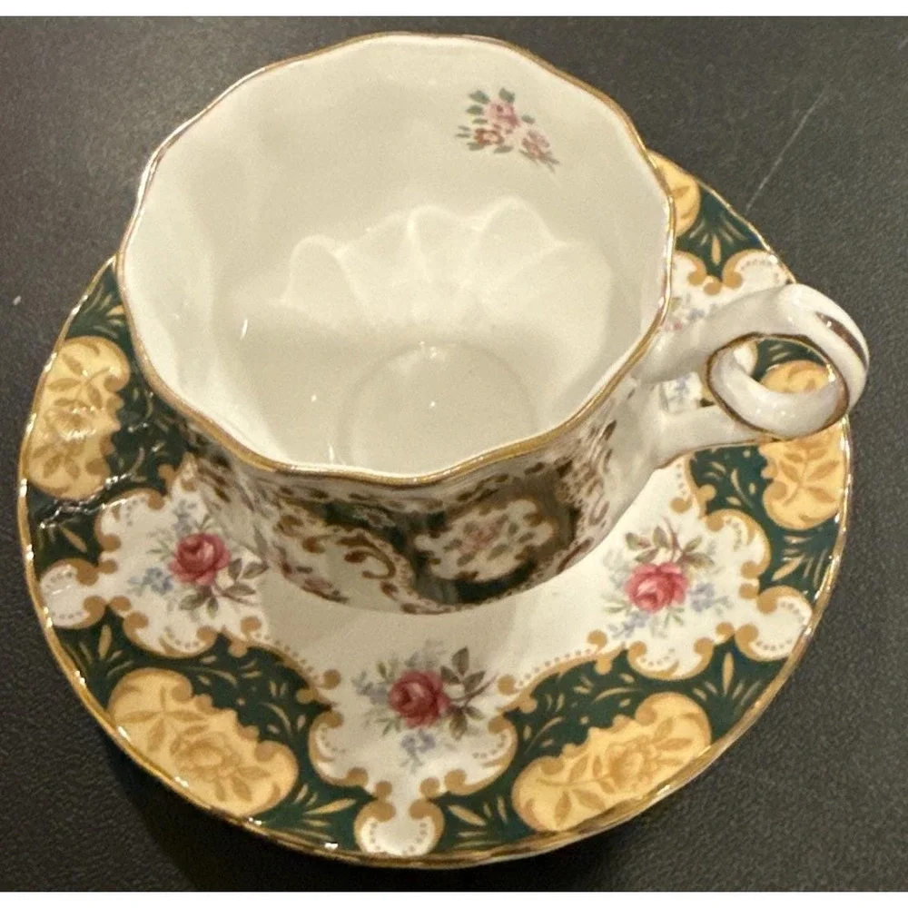 Queens Rosina Green Emperor Bone China England Floral Tea Cup‎ Saucer Vintage